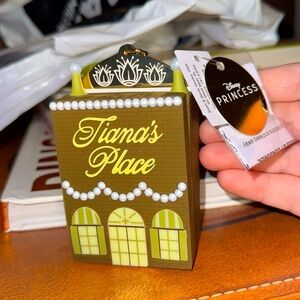 Tiana Pocketbac Holder with Tiana Antibacterial Gel